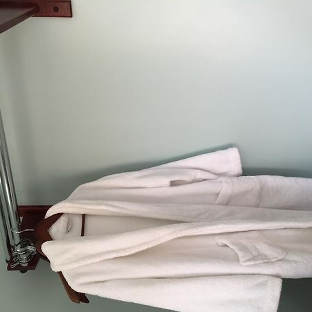 Relax Inn North Babylon Esterno foto