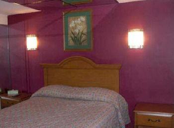 Relax Inn North Babylon Esterno foto